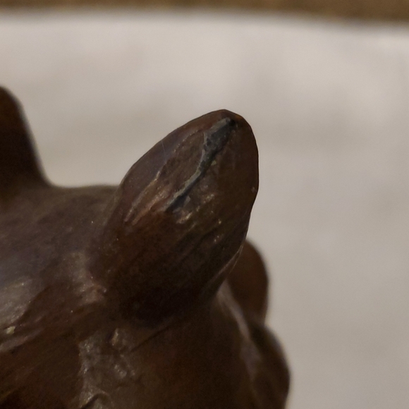 Red Mill Carved Pig - Picture 7 of 11